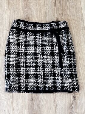 Black & Pink Wool Blend Tweed Pencil Skirt